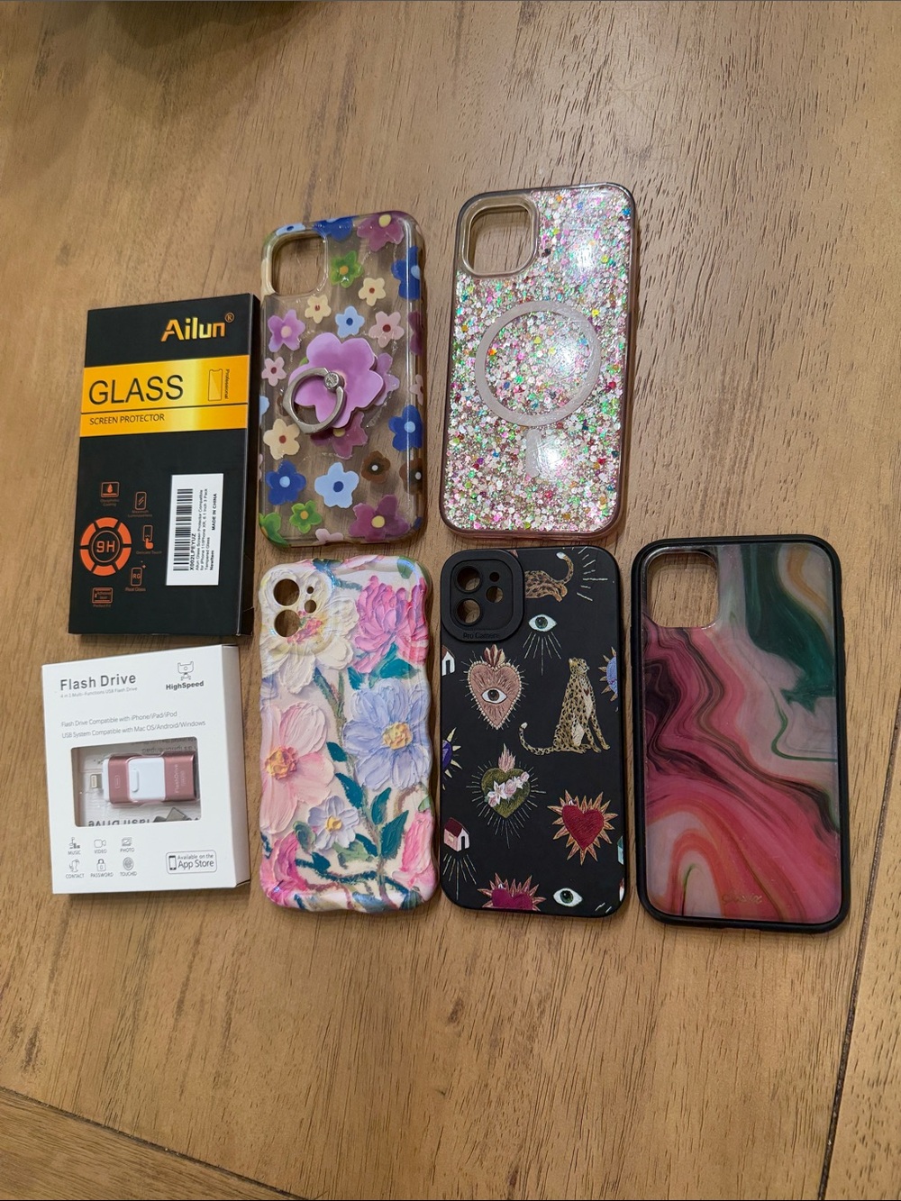 5 iPhone 11 cases with a flash drive and glass screen protector